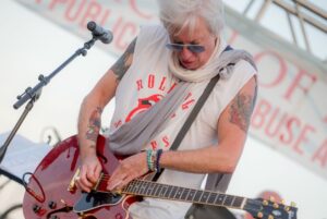 Guitarist Ricky Byrd