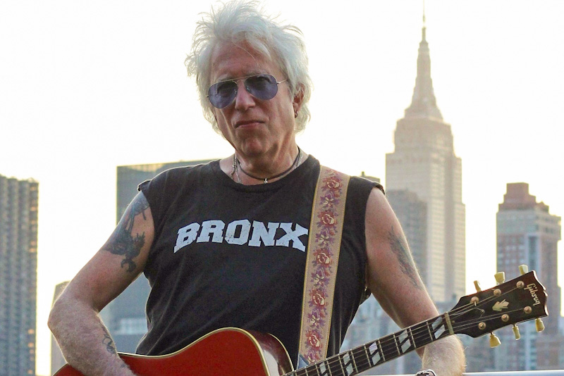 Guitarist Ricky Byrd