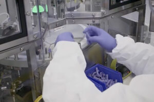 Scientist working in a pharmaceutical lab