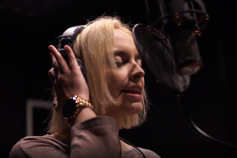 Sober musician Mindy Davey in the studio