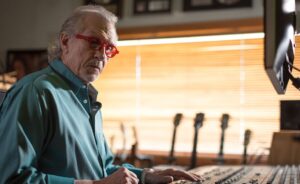 Snuffy Walden making music.